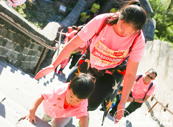 成人障碍赛 拓展训练基地俱乐部勇士跑器械体能训练攀登架历奇探险专业定制