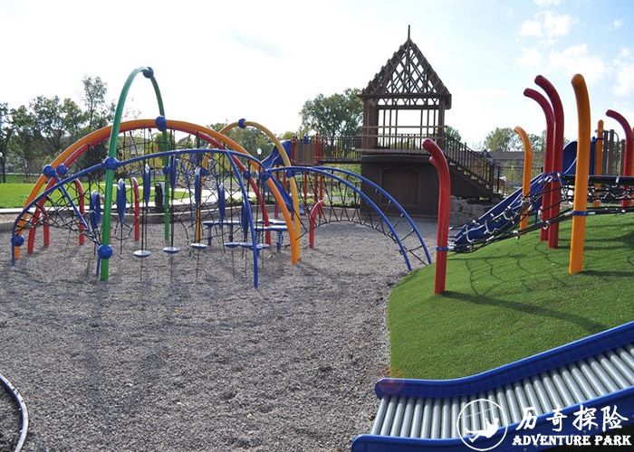 无动力体能攀爬器械价格 转盘器械厂家 历奇探险专业安装建设施工